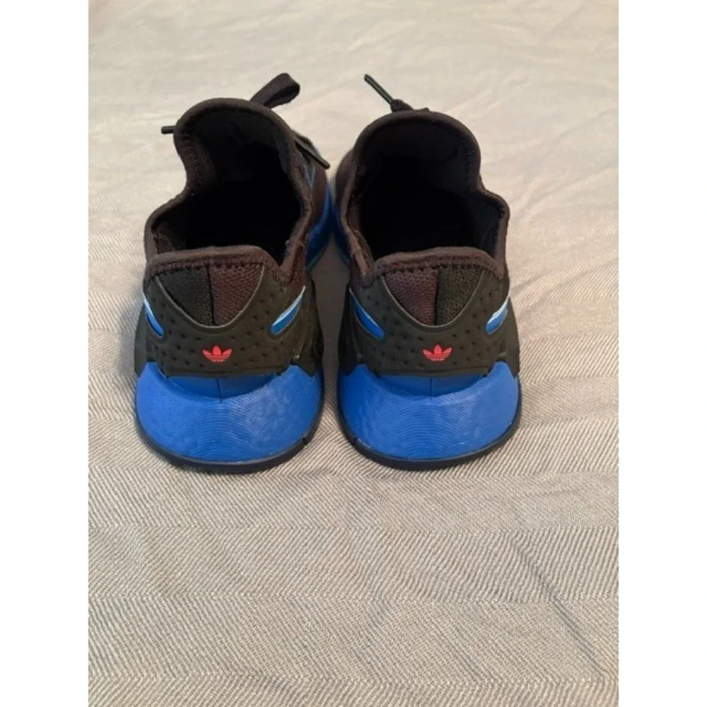 ADIDAS MENS SHOES SIZE 6